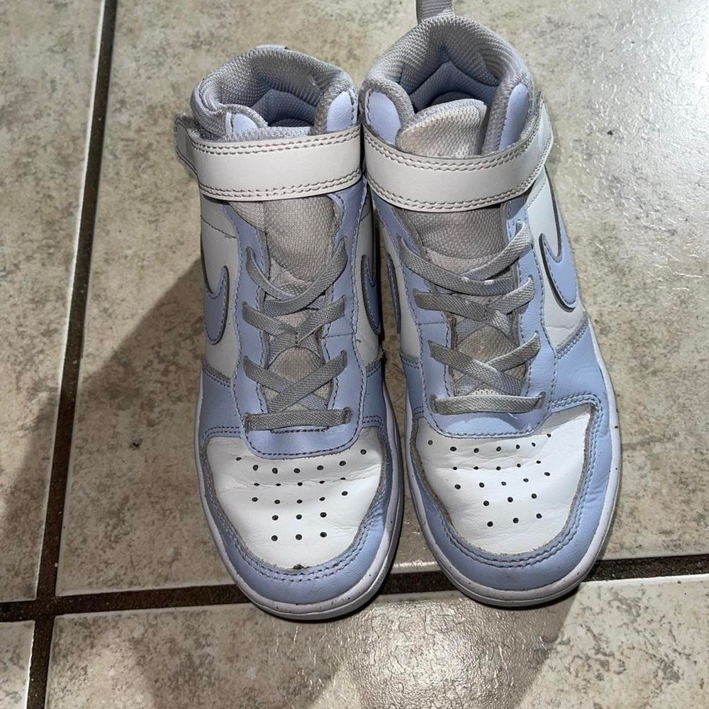 Nike Dunk High sneakers in light blue and white kids 1Y PREOWNED'